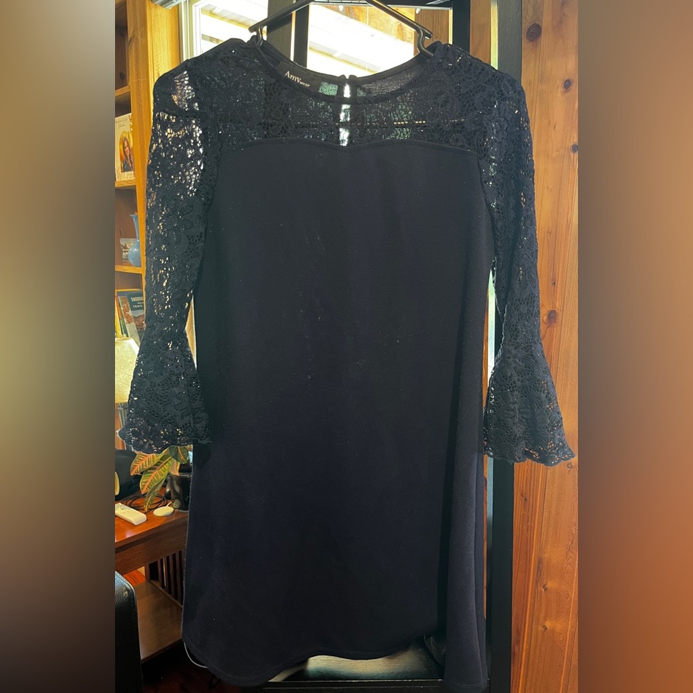 Dark Blue Sheath Dress with 3/4 Bell Sleeves Crew Neck
